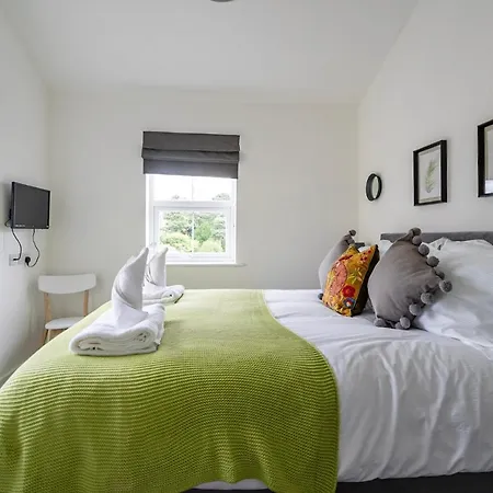 Apartment 8 York
